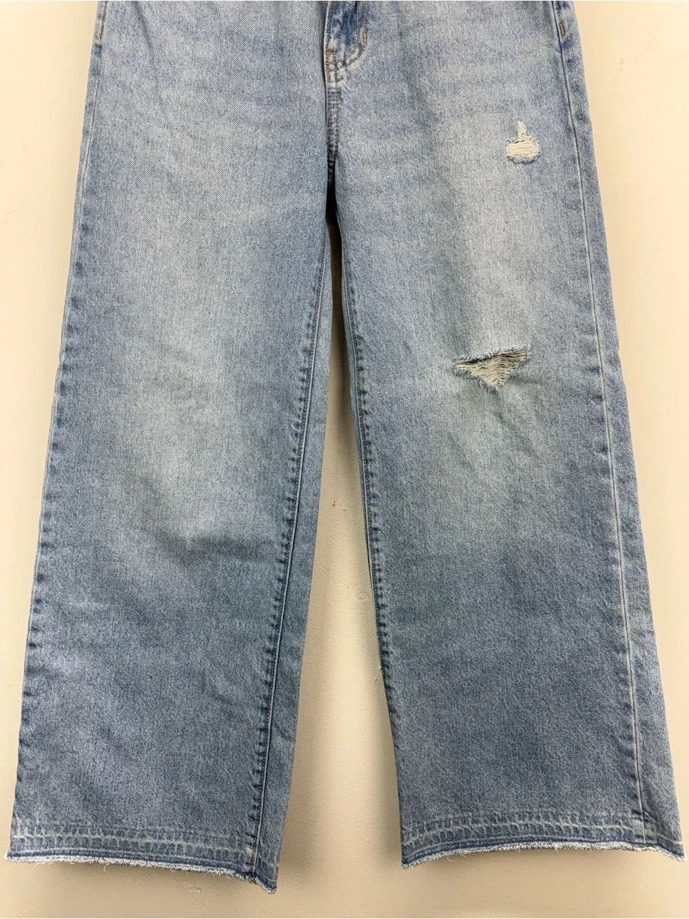 Old Navy size 14 Girls Blue Distressed Denim High Rise Baggy Wide Leg Jeans